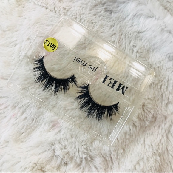 Eyelashes - Picture 7 of 7